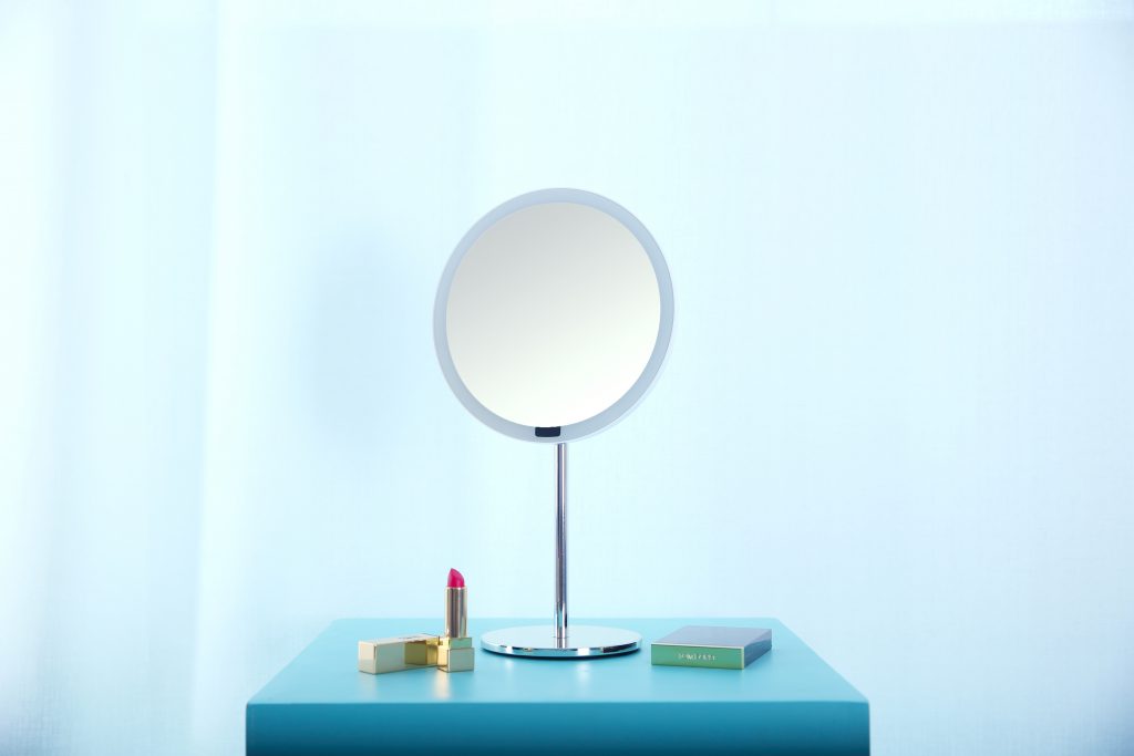 Yeelight Sensor Makeup Mirror DT Construction Group PTE. LTD.